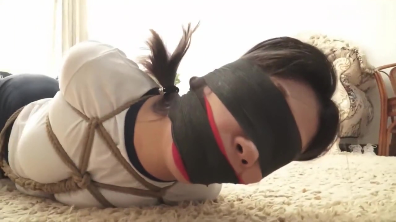 Chinese student 18+ straggle to get out of bondage
