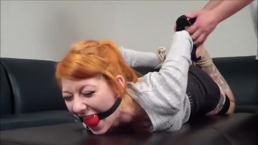 Red head tickling
