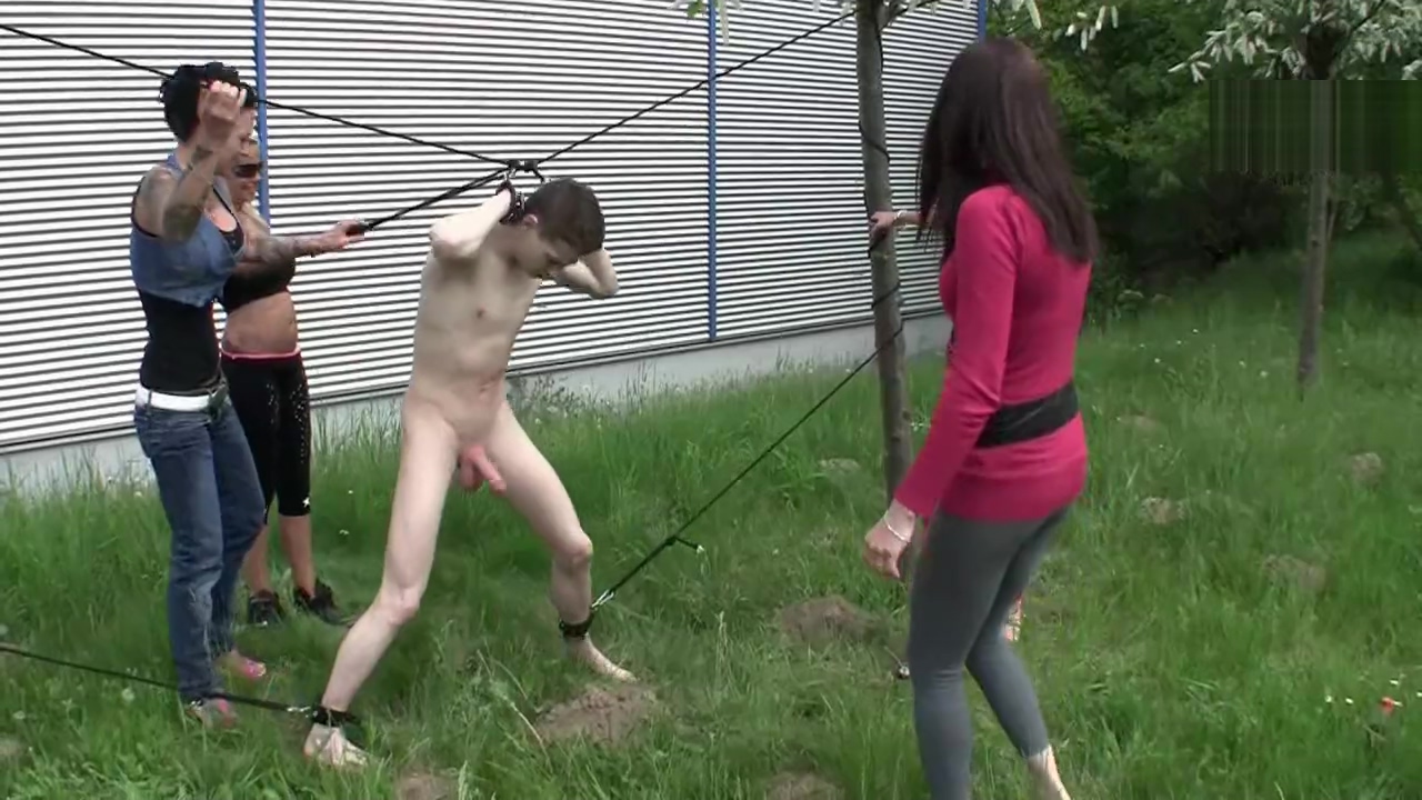 Four Girls Ballbusting
