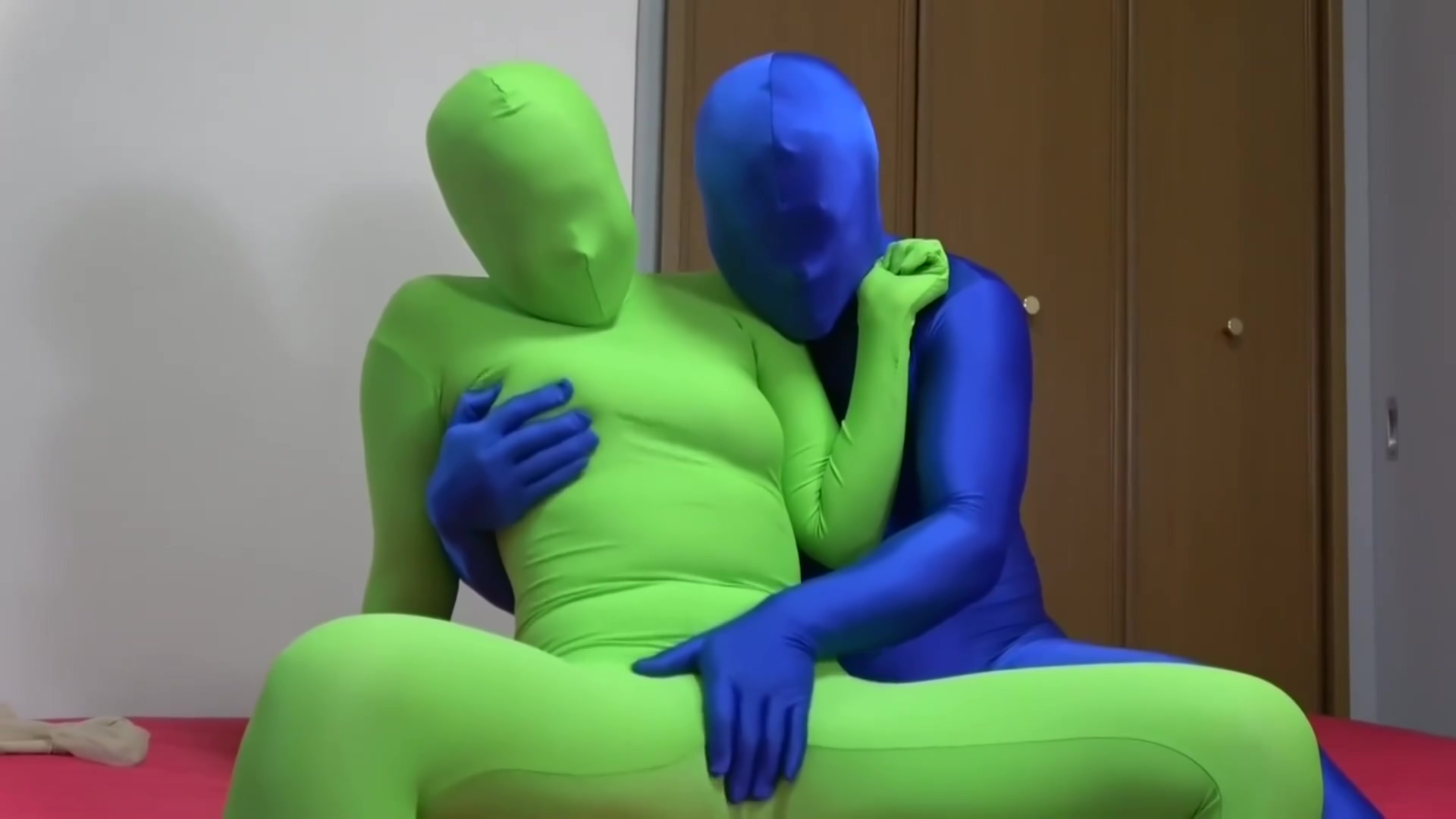 Miraidouga - I M And Dressed In Zentai
