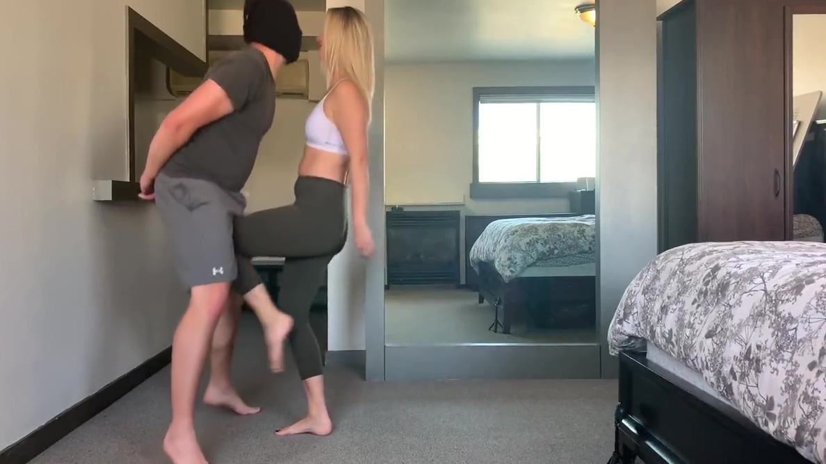 Ballbusting Workout To Punish Perv
